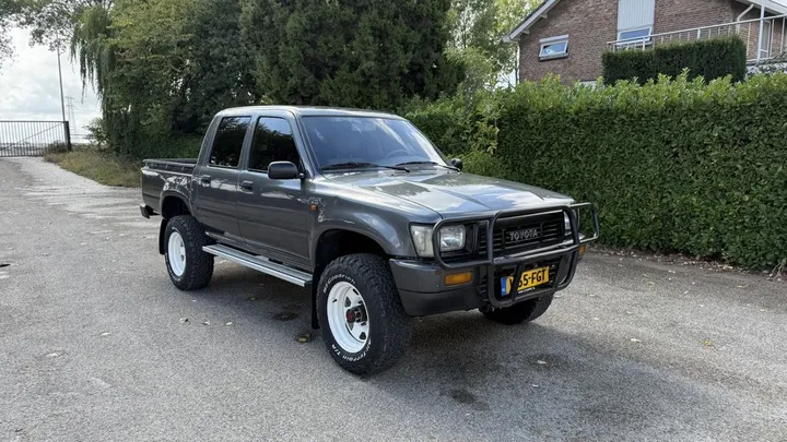 Toyota Hilux