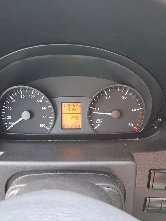 Mercedes-Benz Sprinter