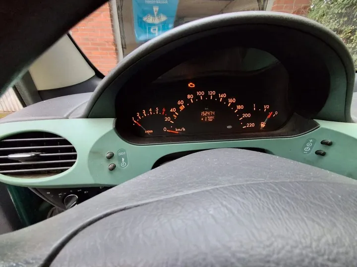 Mercedes-Benz A 160