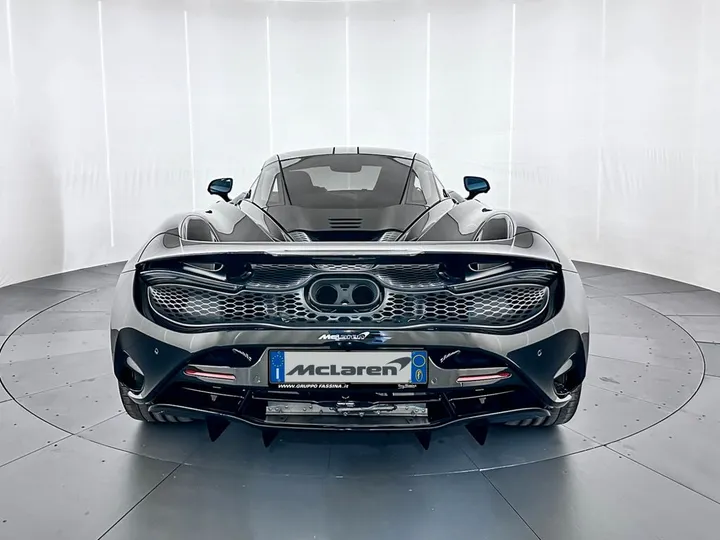 McLaren 750S