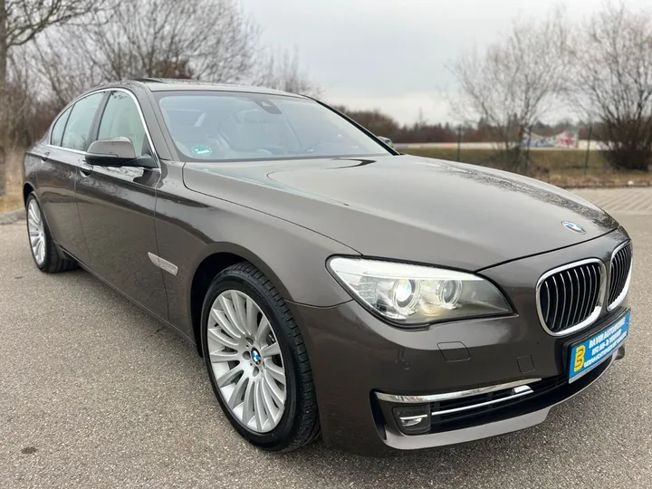 BMW 750