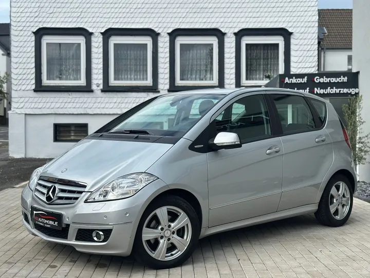 Mercedes-Benz A 180