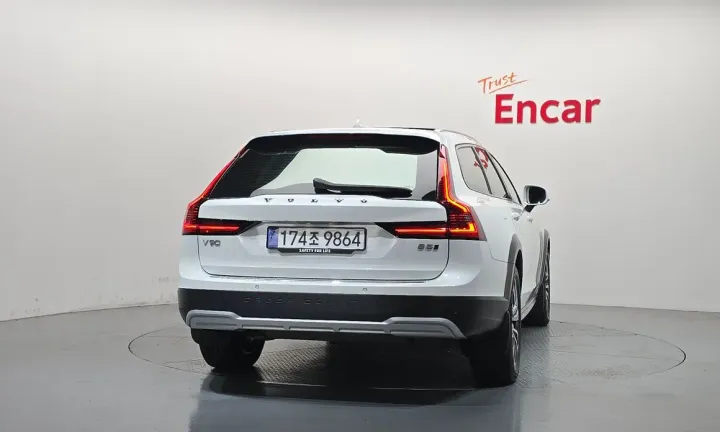 Volvo V90