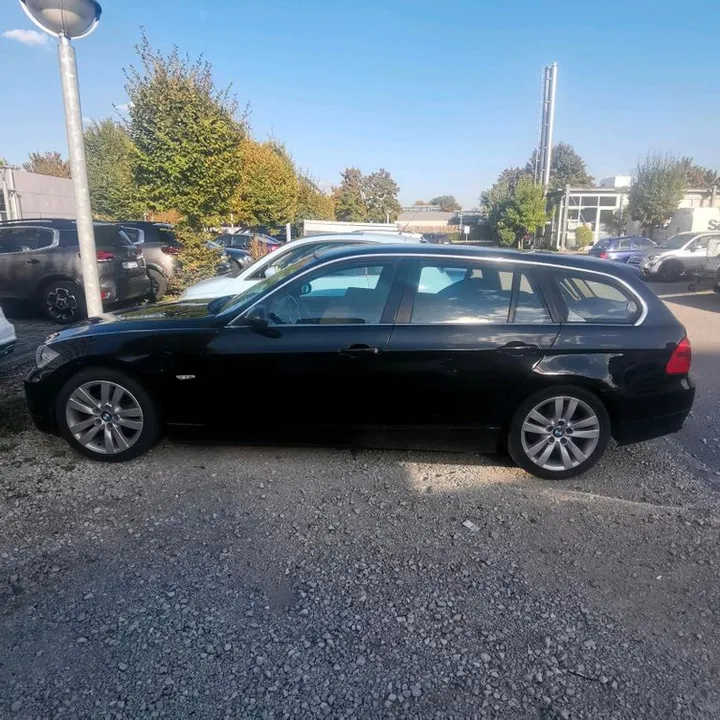 BMW 325