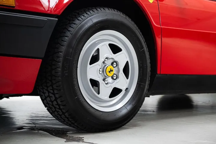 Ferrari Mondial