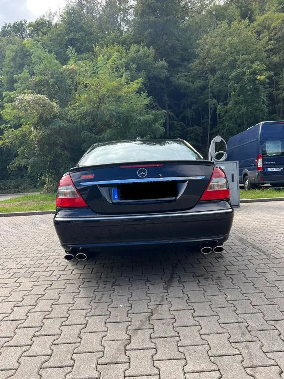 Mercedes-Benz E 280