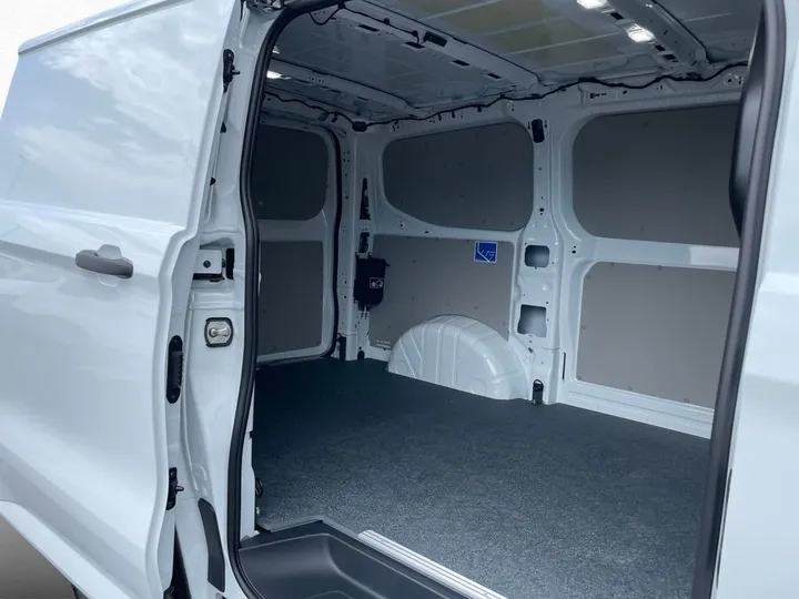 Volkswagen T7 Transporter