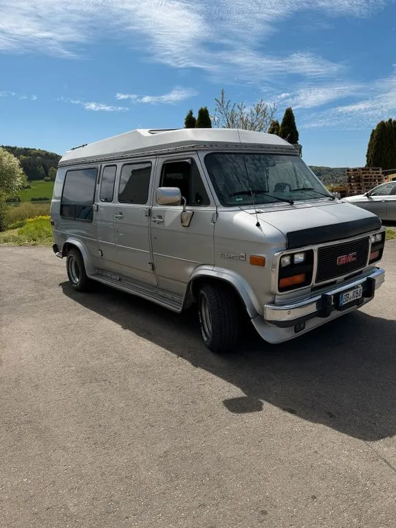 Chevrolet Chevy Van