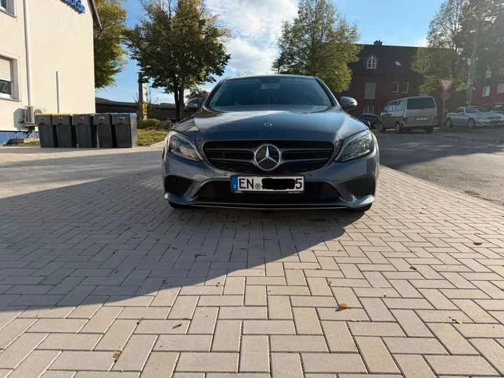 Mercedes-Benz C 220