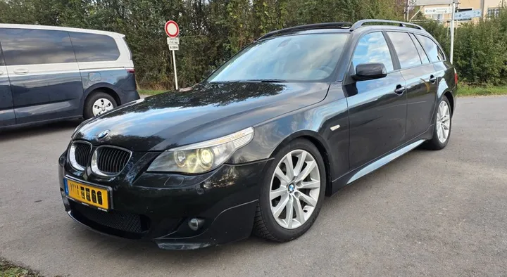 BMW 525