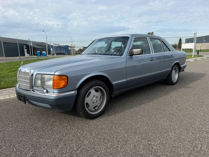 Mercedes-Benz S 300
