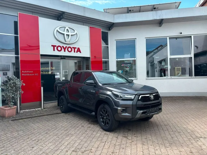 Toyota Hilux