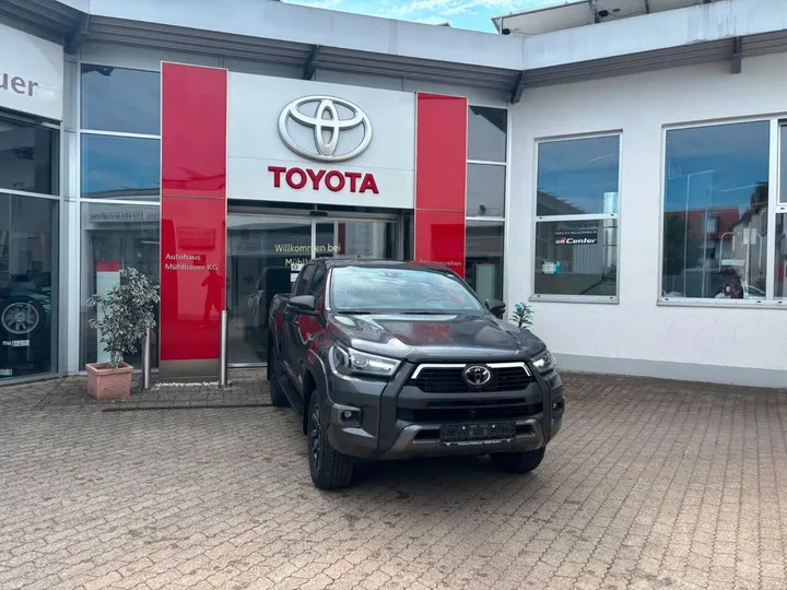 Toyota Hilux