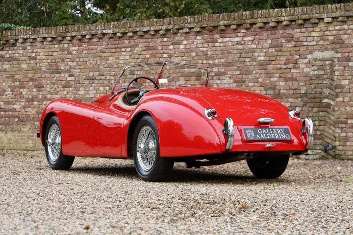 Jaguar XK