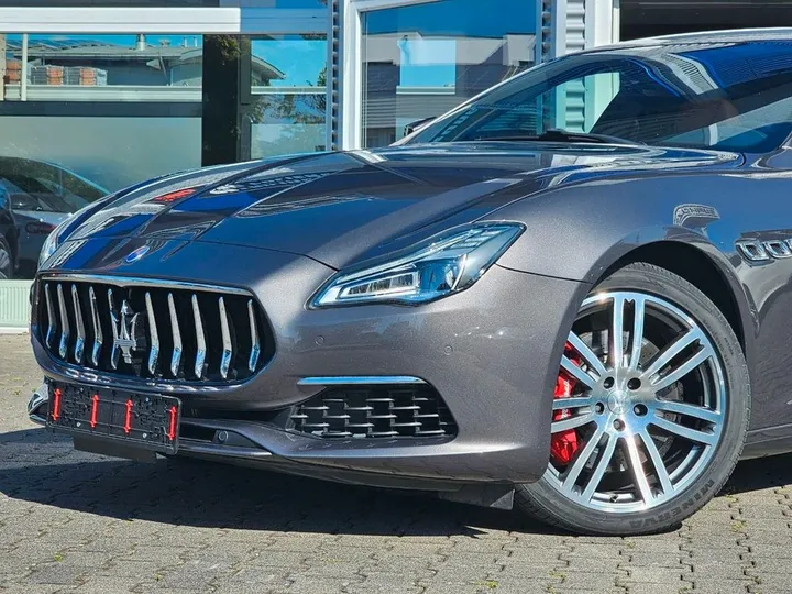 Maserati Quattroporte