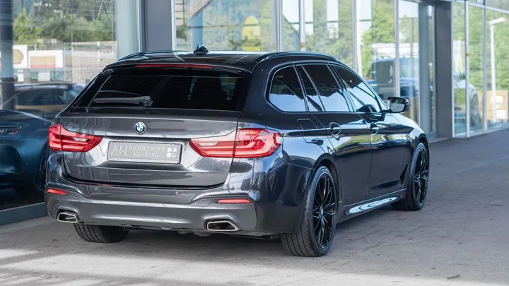 BMW 530