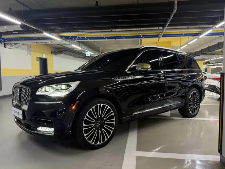 Lincoln Aviator