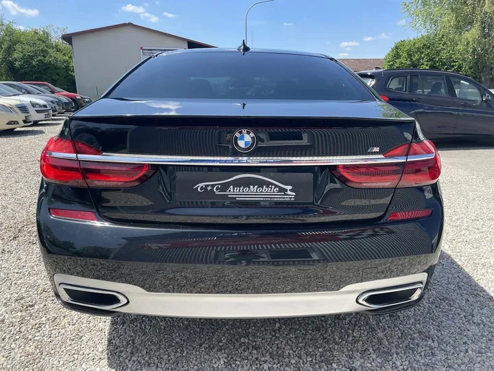 BMW 730