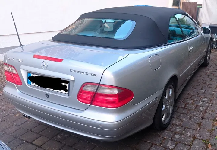 Mercedes-Benz CLK 230
