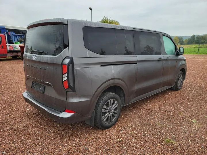 Ford Tourneo Custom