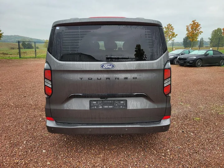 Ford Tourneo Custom