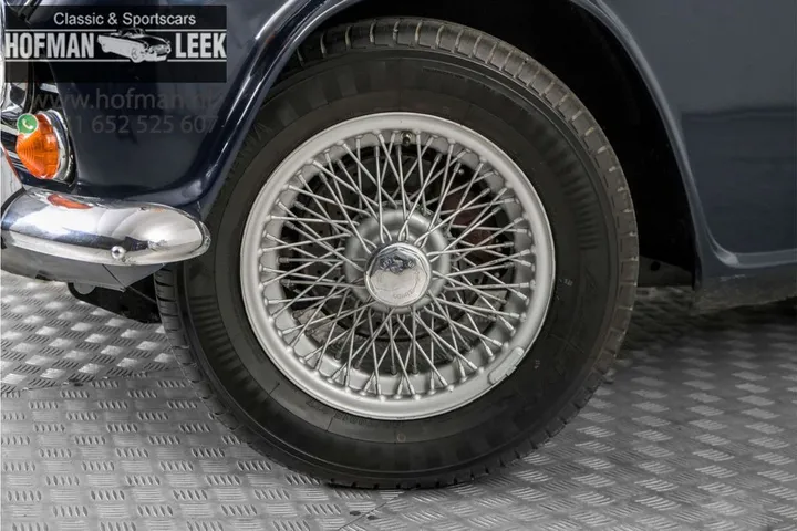 Triumph TR5