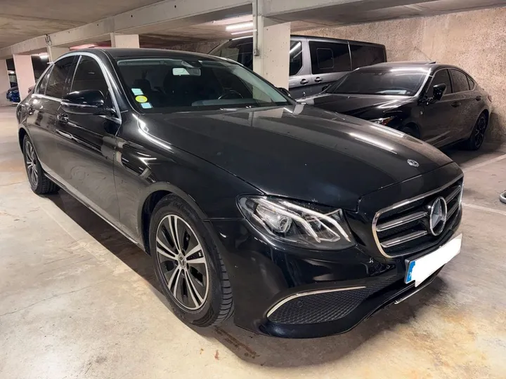 Mercedes-Benz E 200