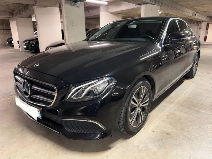 Mercedes-Benz E 200