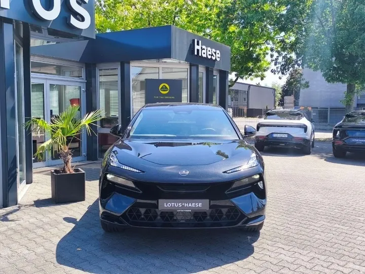 Lotus Eletre