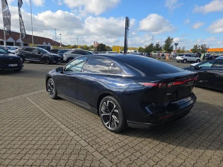 Mazda 6e