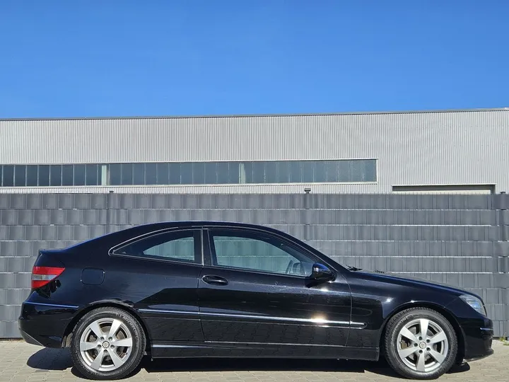 Mercedes-Benz CLC 230