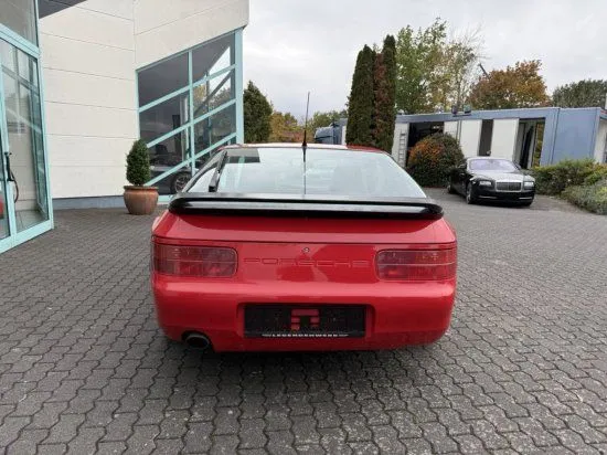 Porsche 968