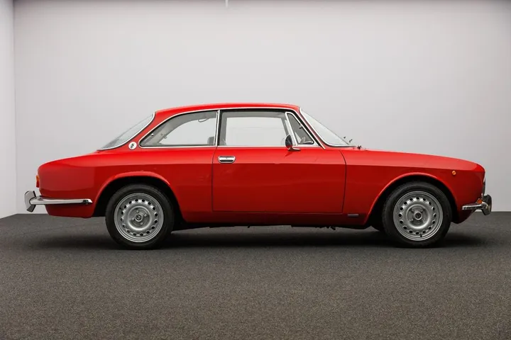 Alfa Romeo GTV