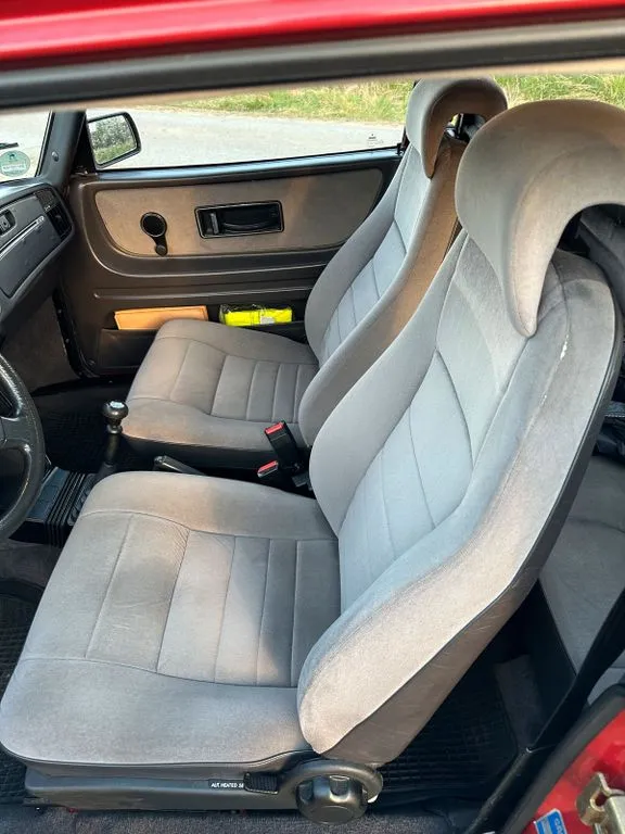 Saab 900