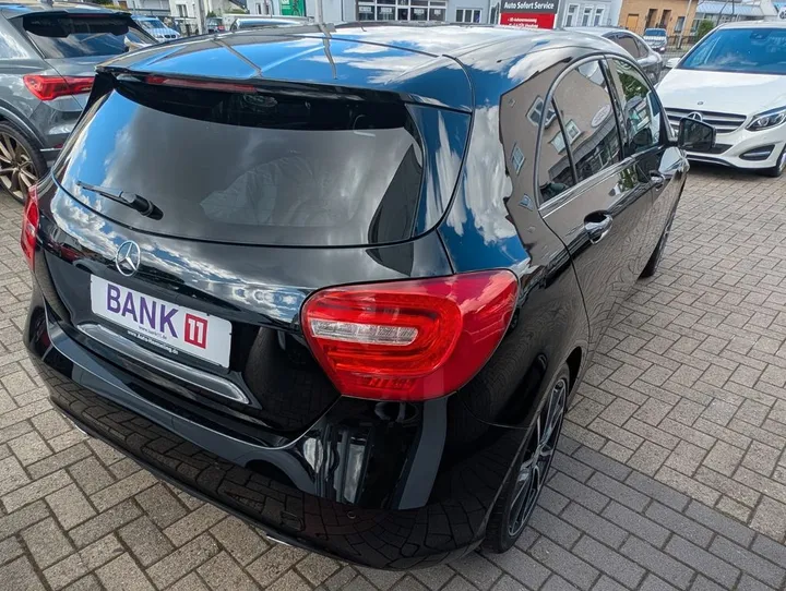Mercedes-Benz A 180