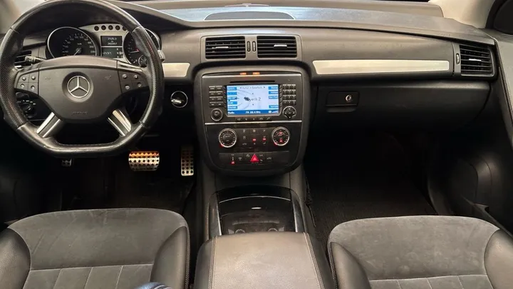 Mercedes-Benz R 320