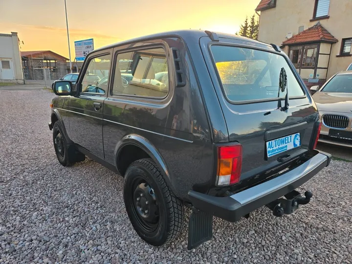 Lada Taiga