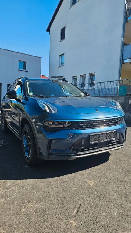 Lynk&Co 01