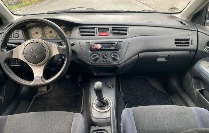 Mitsubishi Lancer