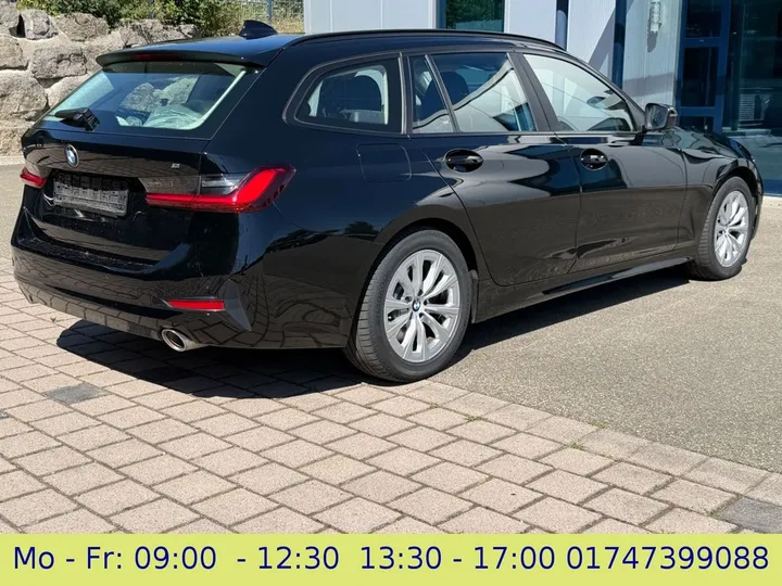 BMW 330
