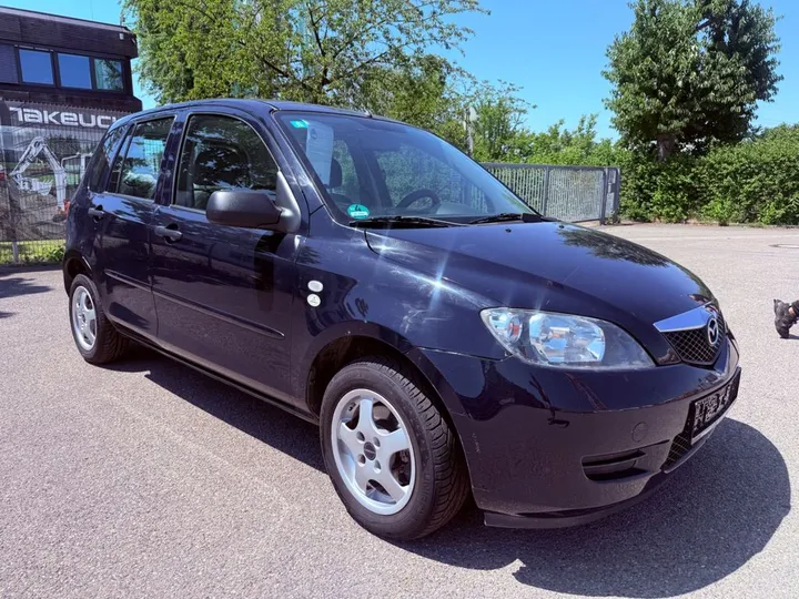 Mazda 2