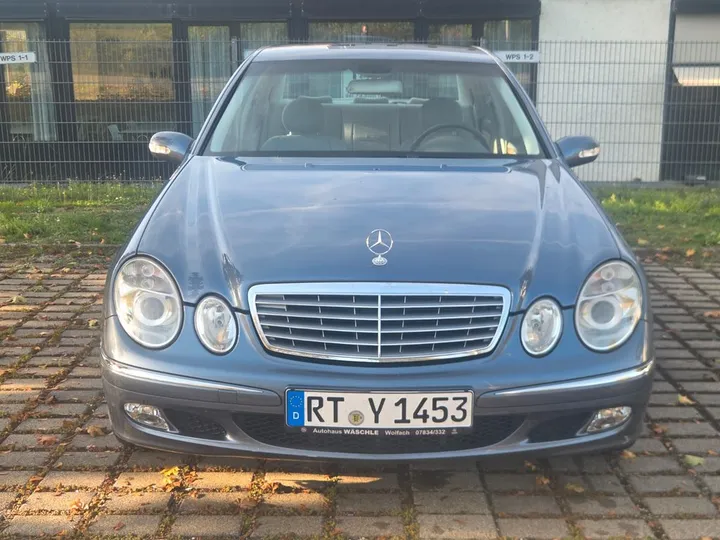 Mercedes-Benz E 320