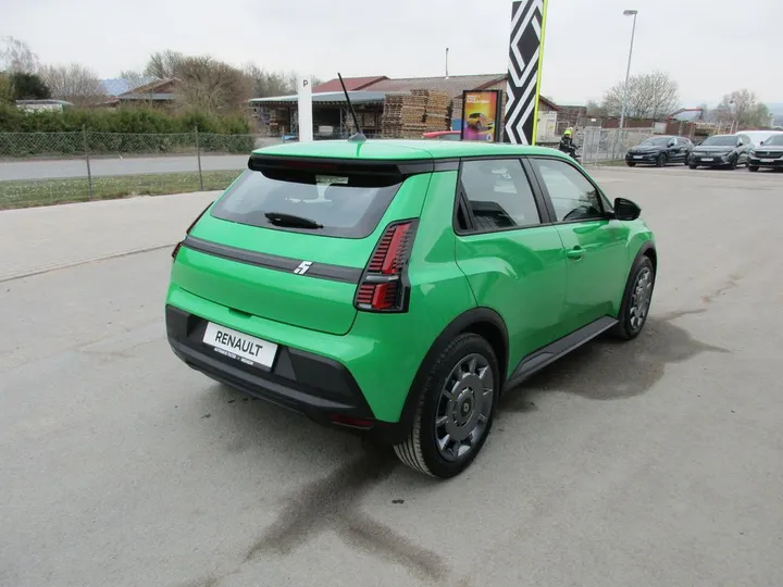 Renault R 5