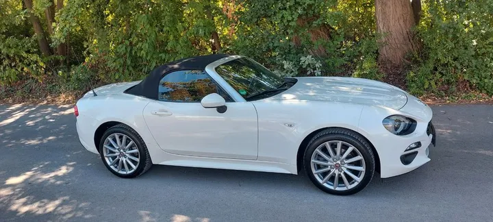 Fiat 124 Spider