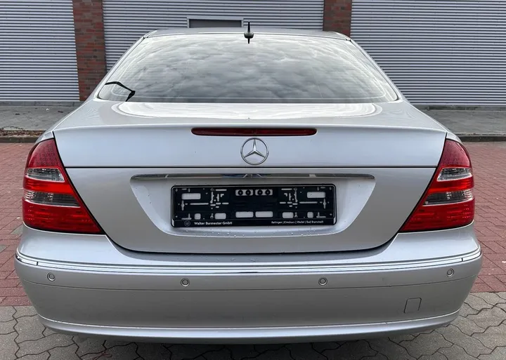 Mercedes-Benz E 500