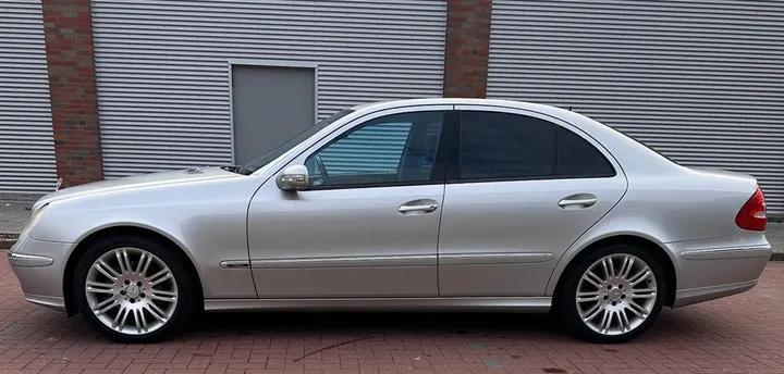 Mercedes-Benz E 500