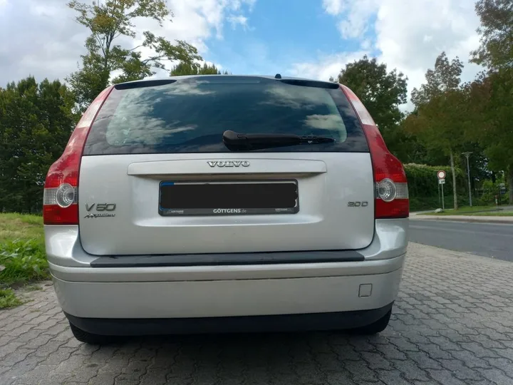 Volvo V50