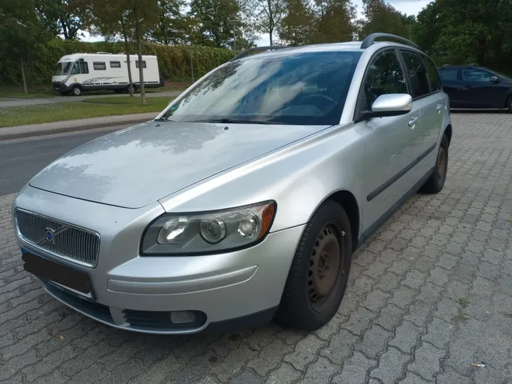 Volvo V50