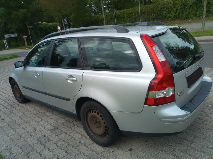 Volvo V50