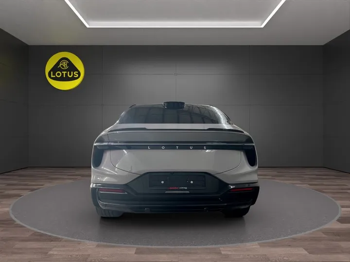 Lotus Eletre